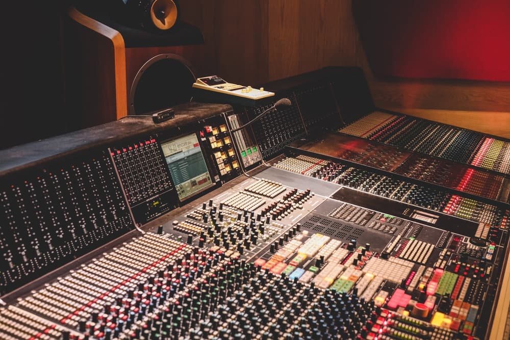 The Role of Production Apps in Artist Collaboration
